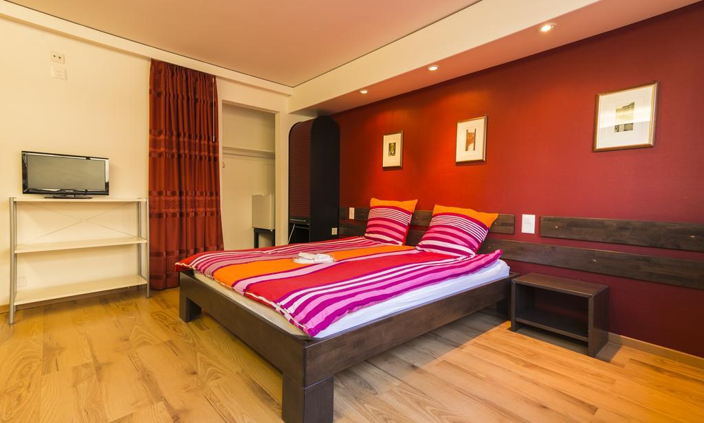 Metropol Hotel บีล ภายนอก รูปภาพ
